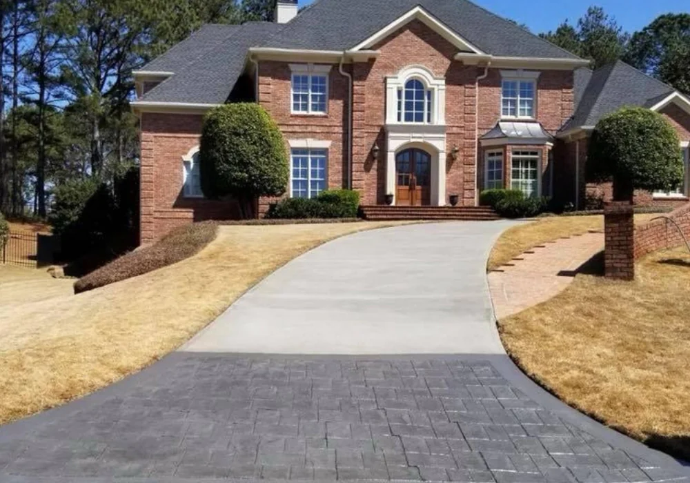 Concrete Contractor Atlanta GA installing a driveway